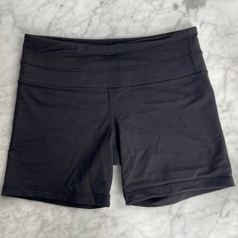 Lululemon Size 4 Shorts